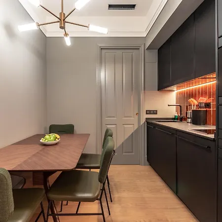 Old Town By Staynnapartments דירה *